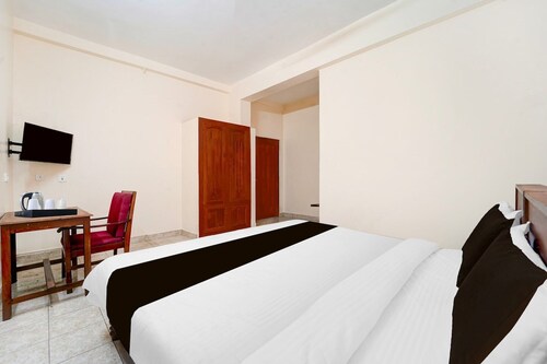 Super Hotel O Pathanamthitta
