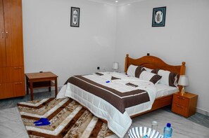 Deluxe Double Room, Balcony, City View - LUCERNA KABGAYI HOTEL (Muhanga)