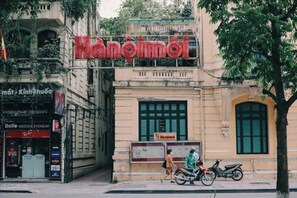 Designer store - Hanoi Amie Duplex Homestay (Hoan Kiem)