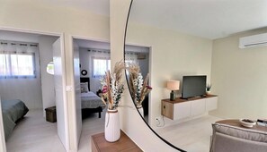 2 chambres, fer et planche à repasser, lit parapluie, Wi-Fi gratuit