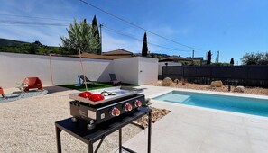 Terrace/patio - NEW: The ultimate new villa with heated private pool, rated 4 stars (GROSPIERRES)