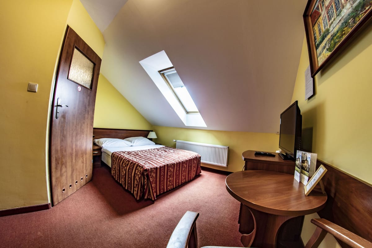Single Room | Desk, free WiFi