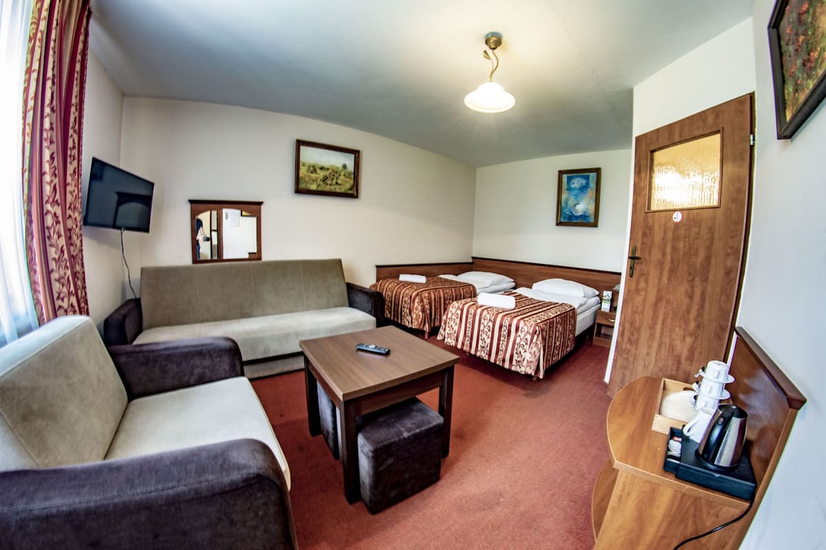 Double Room, Ensuite | Desk, free WiFi