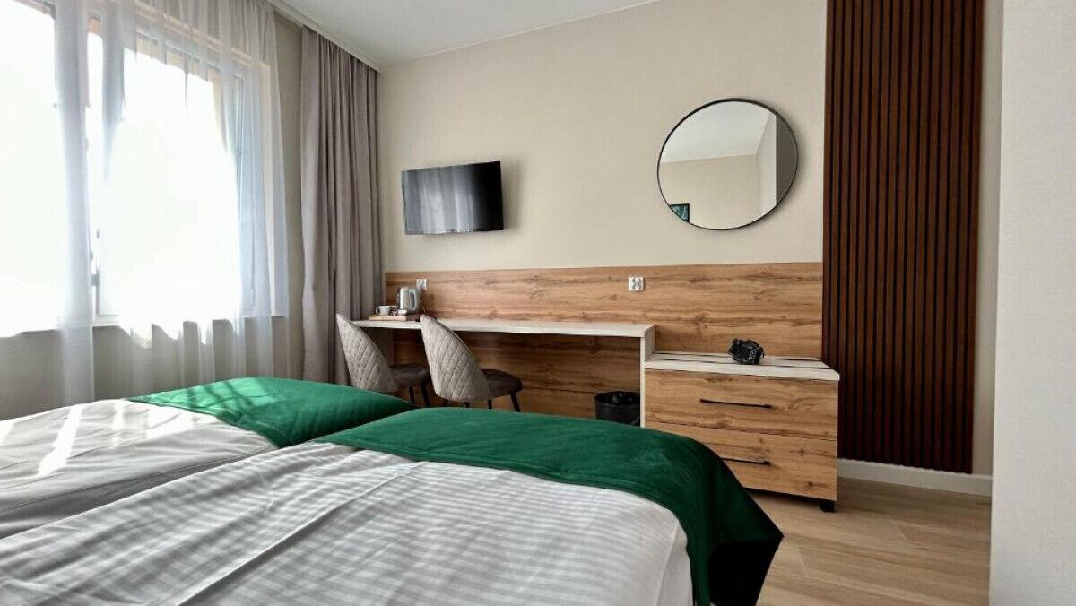 Double Room | Desk, WiFi (free)