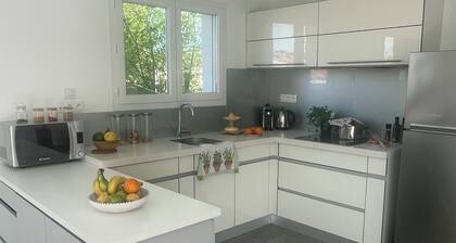 NEW Bed & Breakfast with Pool on the Beach in the Mountains—Family-Run