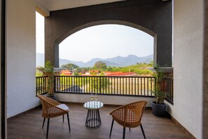 Biệt thự Tiêu chuẩn | Hiên