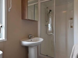 Shower - Kiln Park Holiday Park - Holiday Accommodation 8093 (Tenby)