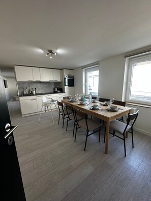 Shared kitchen - Spacious Rooms 15 Min to City Center (Ghent)