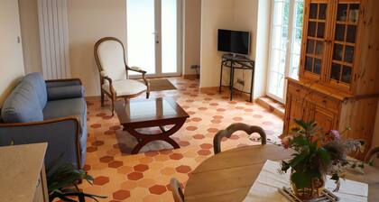 APPARTEMENT à la campagne, proche de Besançon, environnement trÚs calme