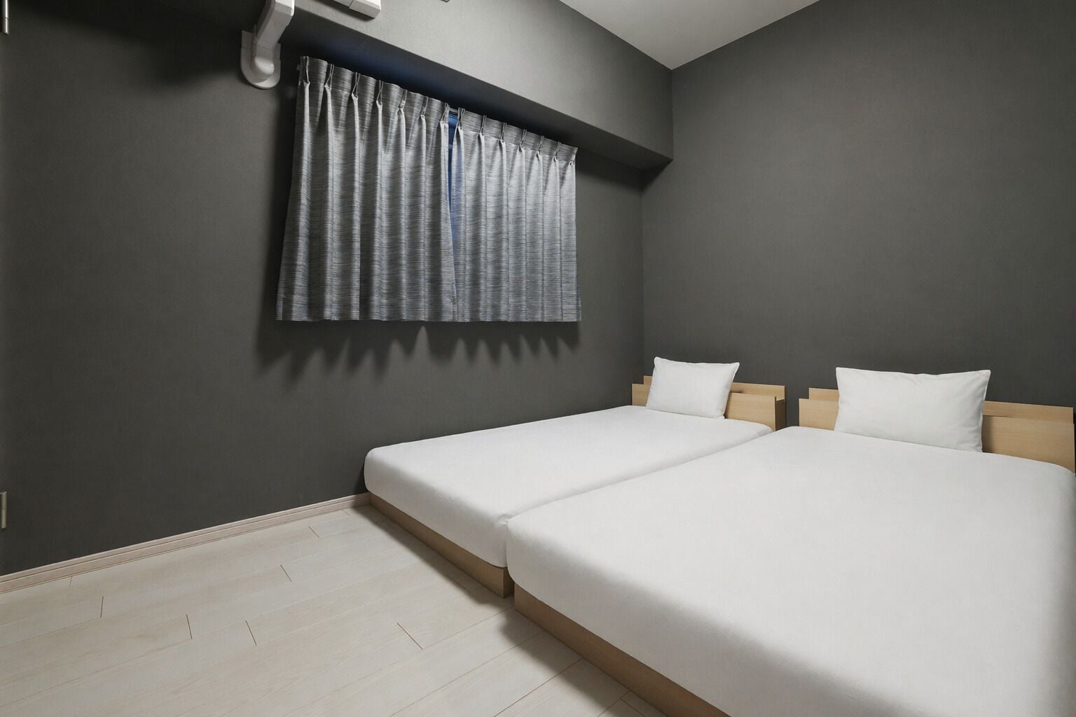 Superior Quadruple Room, Balcony