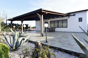 Terrace/patio - Apartment near Kanegra Beach (Crveni Vrh)