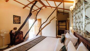 Deluxe Studio, Garden View | Soundproofing, iron/ironing board, free WiFi