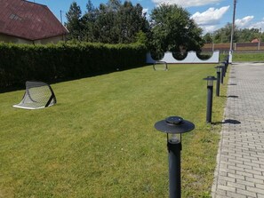 Property grounds - Very nice vacation home with a large pool (Balatonmáriafürdő)