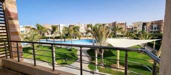 Spacious 5-bedroom villa in lovely Marseilia beach 4 with AC