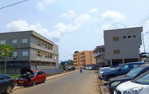 Exterior - BEAUTIFUL APARTMENT 4 - LIKOUALA (Libreville)
