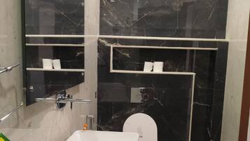 Executive Room | Bathroom