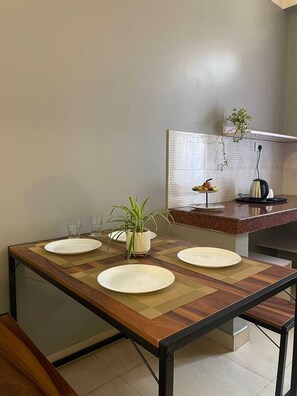 Apartment, 2 Schlafzimmer | Speisen