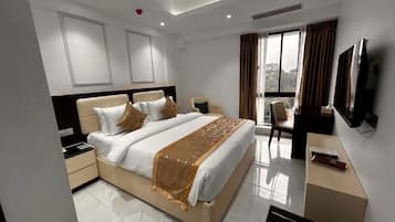 Deluxe Twin Room, City View