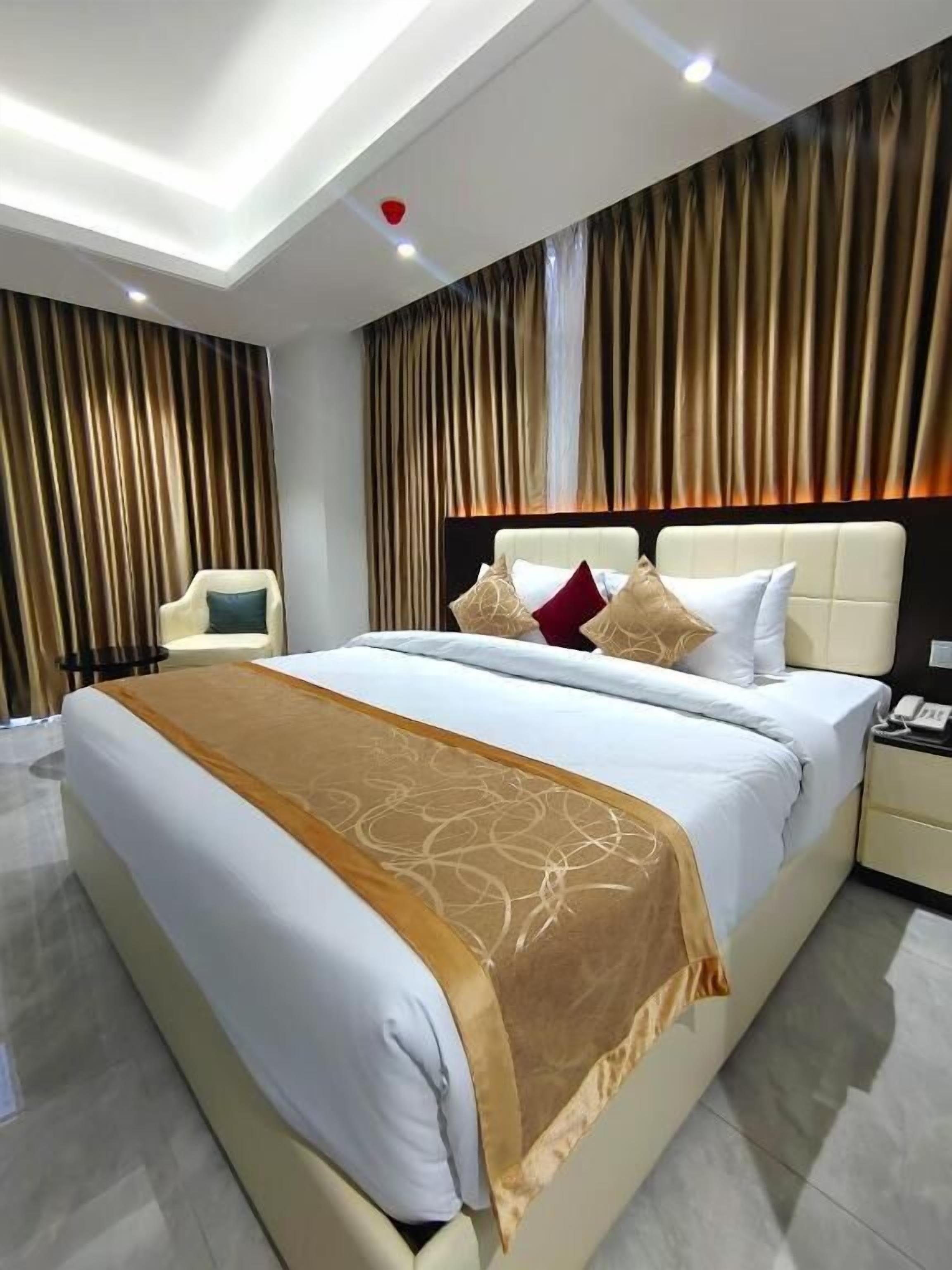 Kahden hengen deluxe-huone (kaksi sänkyä), kaupunkinäköala