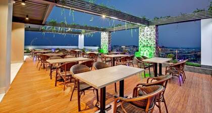 Royal Mark Hotel