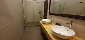 Family Bungalow, Garden View | Bathroom - Terrace Resort (Phu Quoc)