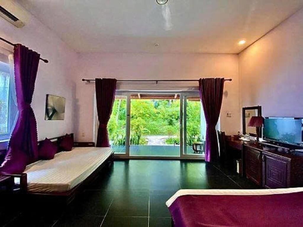 Family Bungalow, Garden View