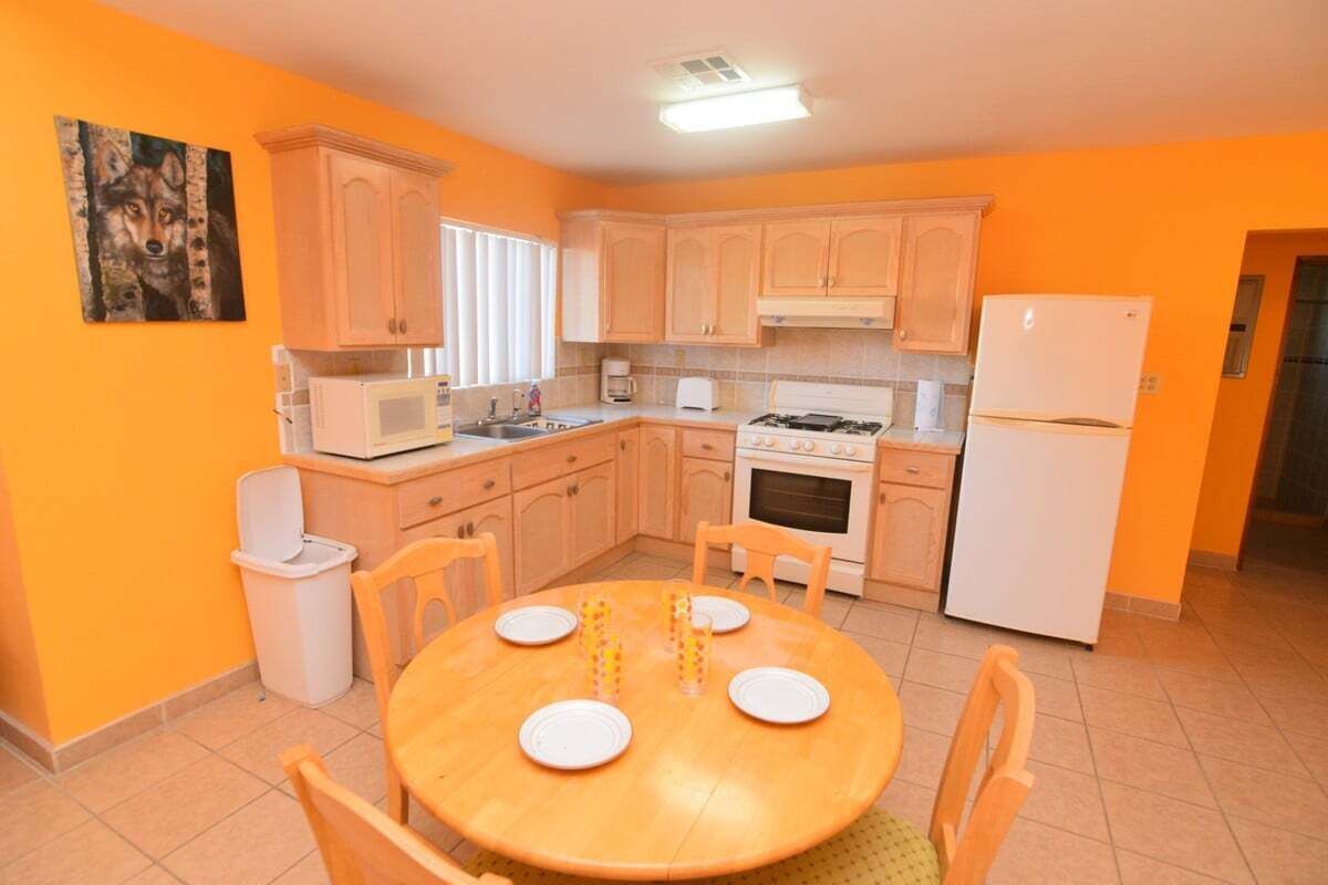 Fridge, microwave, oven, coffee/tea maker