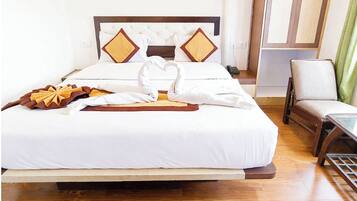 Hypo-allergenic bedding, soundproofing, free WiFi