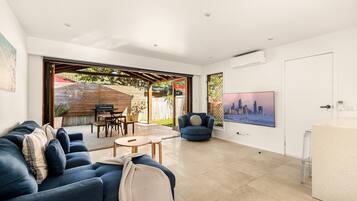 Apartment | Living room