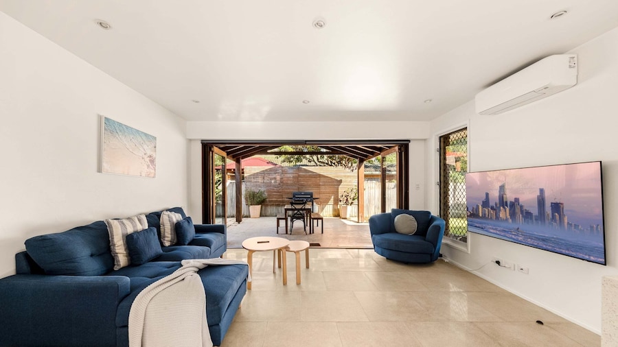 Palm Beach Escape Steps From Sand