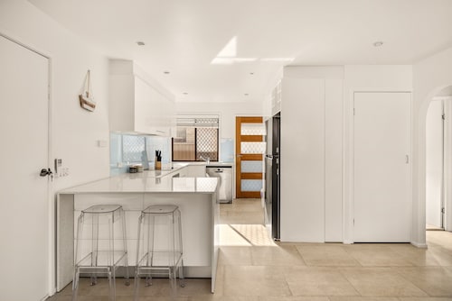 Palm Beach Escape Steps From Sand