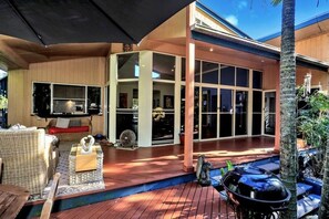 Terrace/patio - Toogoom Beachfront (Toogoom)
