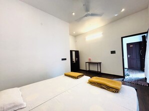 6 Schlafzimmer, Internetzugang