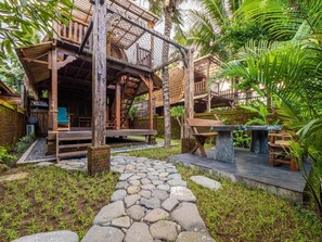 Khu ẩm thực ngoài trời