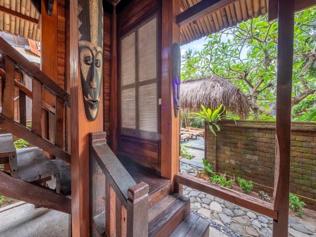 Standard Double Room, Garden View | Property grounds