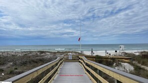 Beach nearby, beach towels - Ocean Breeze Stay and Play! 3BR + Game Room (Panama City Beach)