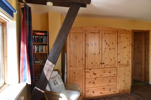 Interior - Cozy vacation apartment on the Baltic Sea, with large garden (Behrensdorf (Ostsee))