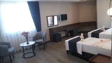 Deluxe-Dreibettzimmer, Balkon