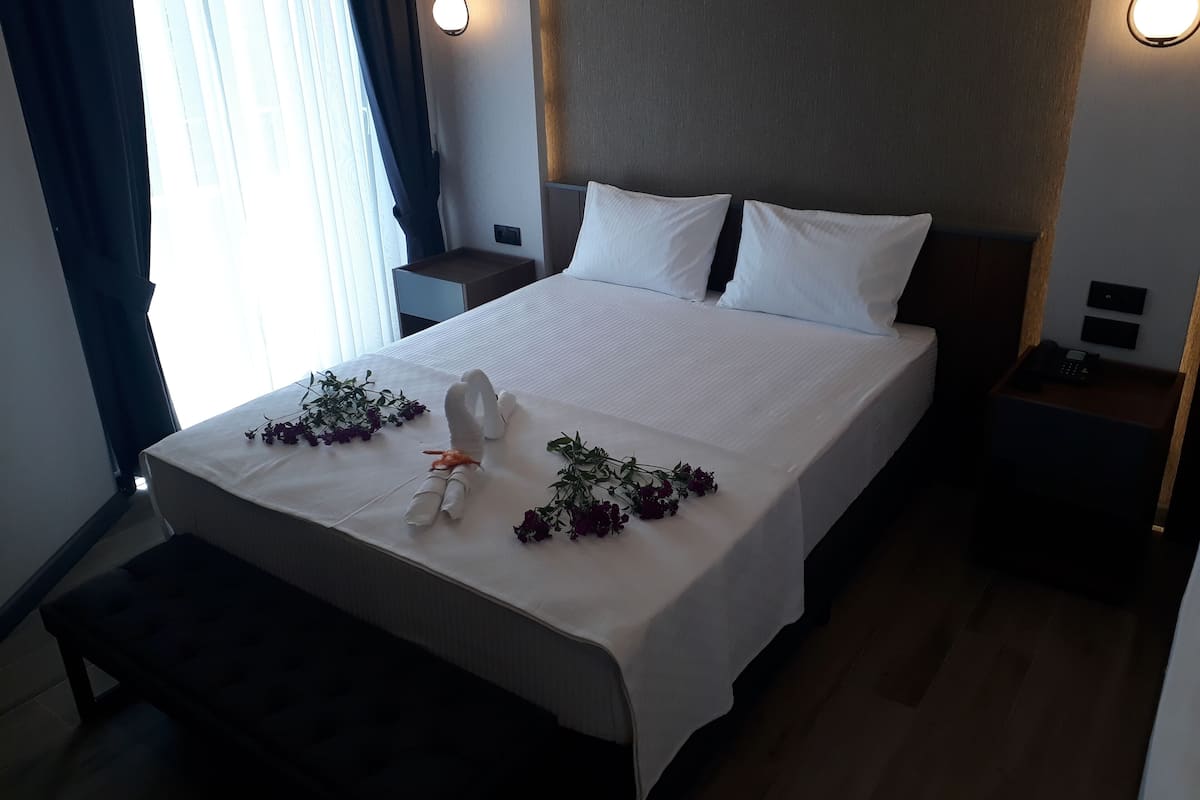 Deluxe Double Room, Balcony, City View