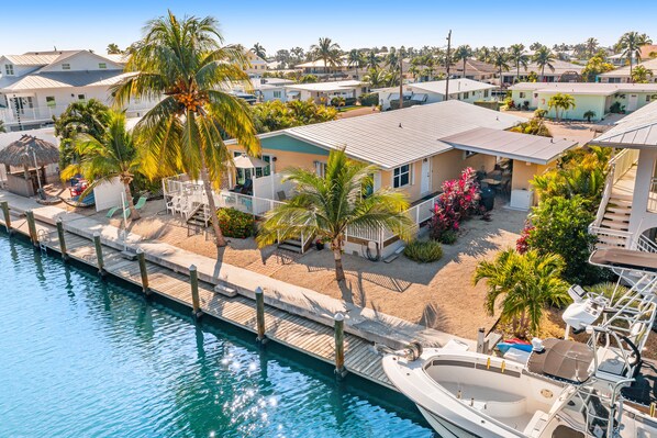 Marina - Dog-friendly waterfront home with dock, pool, gas grill, & beach access (Key Colony Beach)