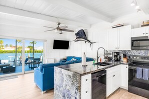 Fridge, microwave, oven, stovetop - Canal front getaway w/ water view & access to the Cabana Club (Key Colony Beach)