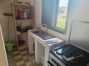 Private kitchen - VERY NICE APARTMENT 5 - LIKOUALA (Libreville)