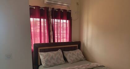 TRES BEL APPARTEMENT 5 - LIKOUALA