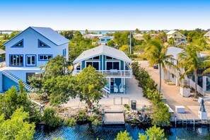 Exterior - Pristine Waterfront Charmer - Outdoor Living & Dining, Dock, AC - Snowbirds OK (Big Pine Key)