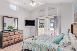 Iron/ironing board, free WiFi, bed sheets - Enchanting dog-friendly waterfront retreat with pool, hot tub, & amazing views (Key Colony Beach)