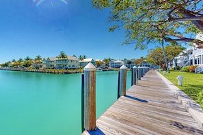 Property grounds - Waterfront escape with stunning views, private balconies, near attractions (Duck Key)