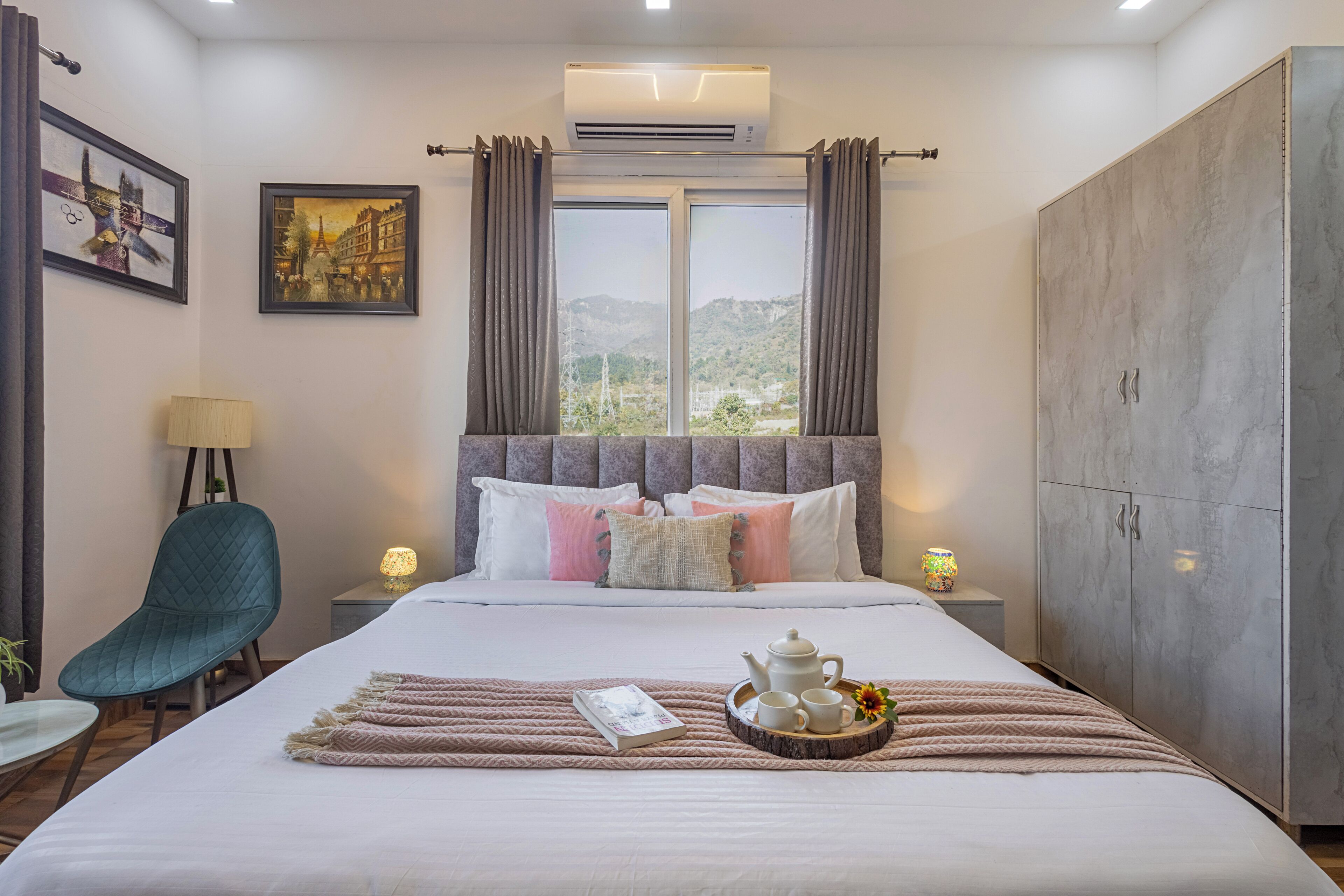 Deluxe Villa, Balcony, City View | Iron/ironing board, free WiFi