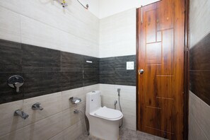 Bathroom - Alaya Stays Baramasa 3 BHK Hill Retreat (Dehradun)
