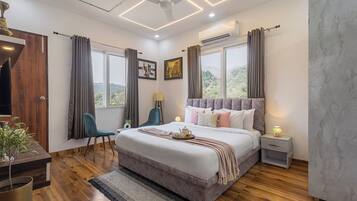 Deluxe Villa, Balcony, City View