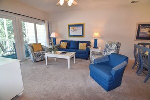 Smart TV, DVD player - 3 bedroom 2 bath. Gated community.  Close walk to ocean. Ocean Keyes. (North Myrtle Beach)